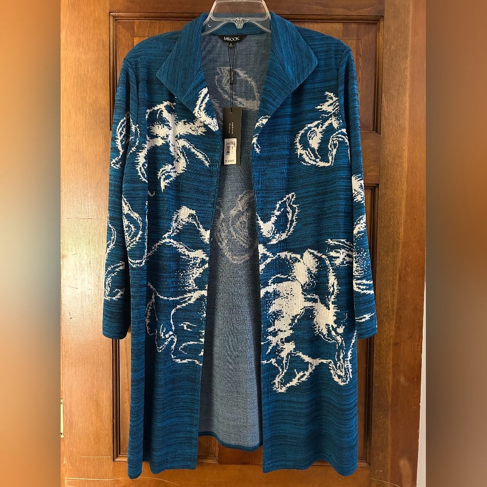 Misook blue&white jacket, size Large, New with tags,